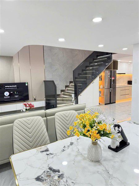 Bán căn duplex Sky Garden 1, nhà mới đẹp, 3 phòng ngủ