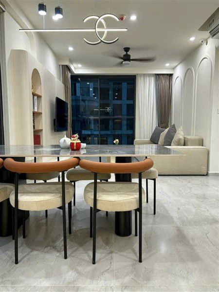 Bán căn hộ Cardinal Court Phú Mỹ Hưng 3 phòng ngủ, view hồ bơi nội khu