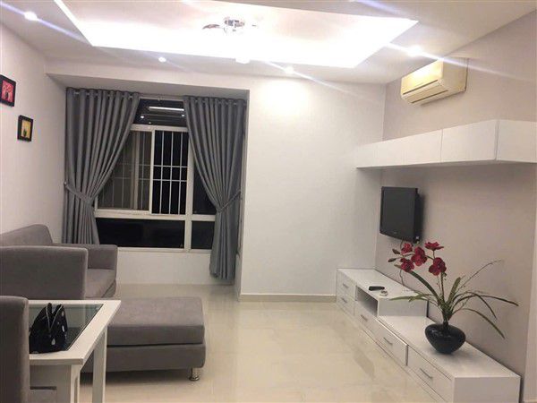 Bán căn hộ lầu cao, đủ nội thất tại Sky Garden 3 Phú Mỹ Hưng