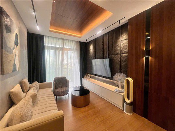 Bán và cho thuê căn hộ cao cấp 3 phòng ngủ view sông The Peak Midtown