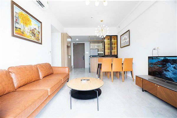 Cho thuê căn hộ 2 phòng ngủ, nội thất mới tại Cardinal Court