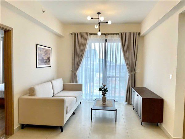 Cho thuê căn hộ 2 phòng ngủ view biệt thự Urban Hill Phú Mỹ Hưng