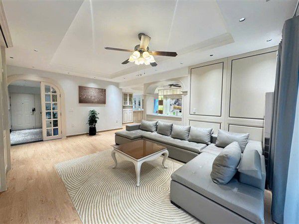 Cho thuê căn hộ 3 phòng ngủ, view đẹp Riverside Residence Phú Mỹ Hưng