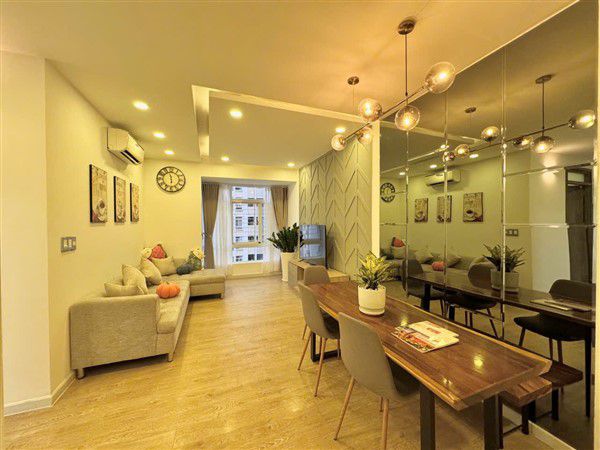 Cho thuê căn hộ nội thất cao cấp 3 phòng ngủ căn góc Sky Garden 3 Phú Mỹ Hưng