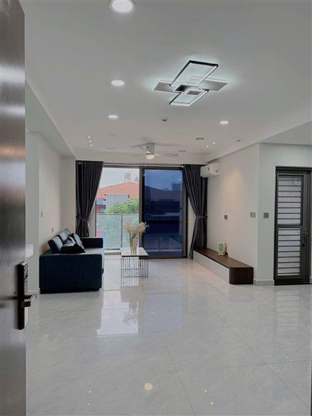 Cho thuê và bán căn hộ Urban Hill 3 phòng ngủ, lầu thấp