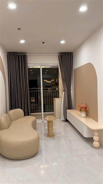 Cho thuê căn hộ đẹp 2 phòng ngủ diện tích nhỏ tại Sunrise Riverside