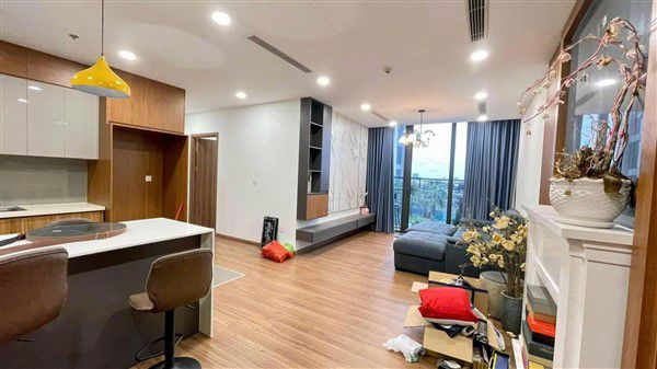 Eco Green Saigon cho thuê căn hộ đẹp 3 phòng ngủ, view hồ bơi