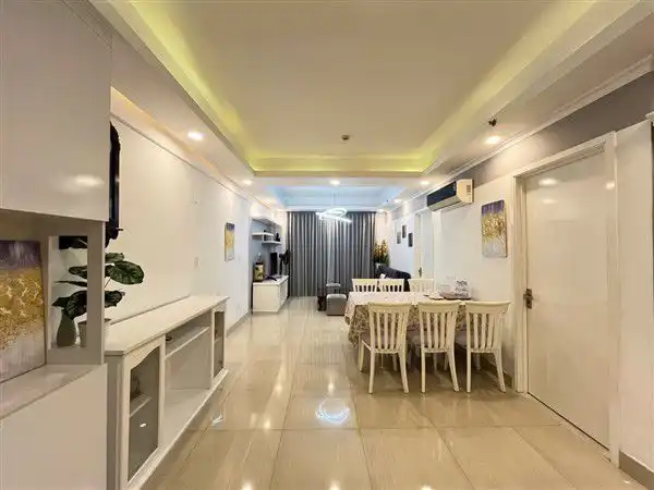 Căn Hộ Dịch Vụ Scenic Valley 2: Airbnb 2PN, Giá 1.4 Triệu/Đêm