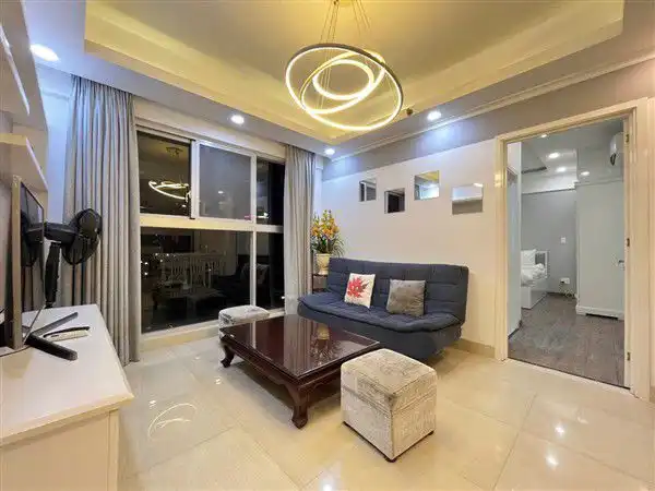 Căn Hộ Dịch Vụ Scenic Valley 2: Airbnb 2PN, Giá 1.4 Triệu/Đêm