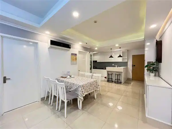 Căn Hộ Dịch Vụ Scenic Valley 2: Airbnb 2PN, Giá 1.4 Triệu/Đêm