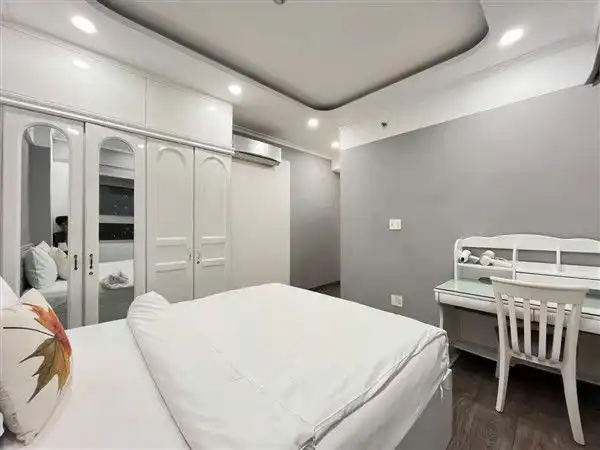 Căn Hộ Dịch Vụ Scenic Valley 2: Airbnb 2PN, Giá 1.4 Triệu/Đêm