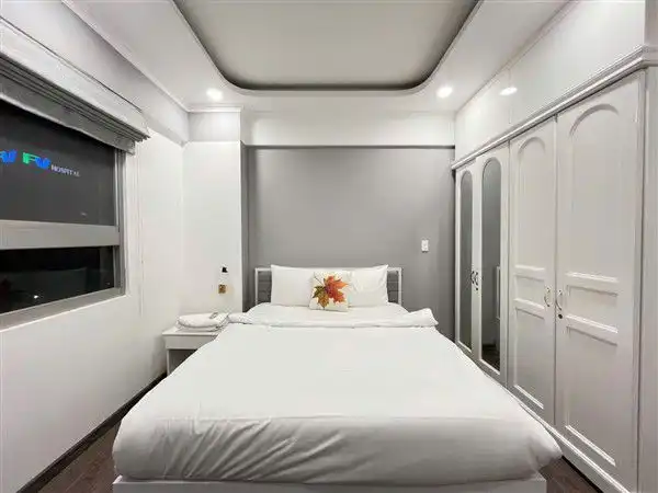 Căn Hộ Dịch Vụ Scenic Valley 2: Airbnb 2PN, Giá 1.4 Triệu/Đêm