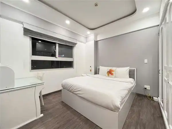 Căn Hộ Dịch Vụ Scenic Valley 2: Airbnb 2PN, Giá 1.4 Triệu/Đêm