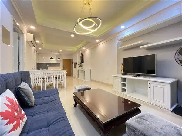 Căn Hộ Dịch Vụ Scenic Valley 2: Airbnb 2PN, Giá 1.4 Triệu/Đêm