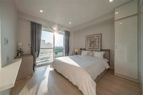 Thuê Riverpark Residence 134m² 3PN Mới 100%, View Hồ Bơi