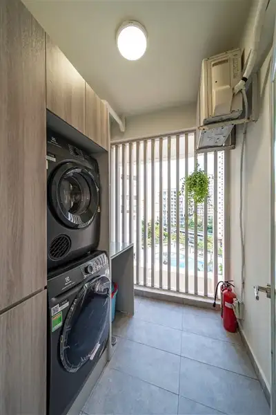 Thuê Riverpark Residence 134m² 3PN Mới 100%, View Hồ Bơi